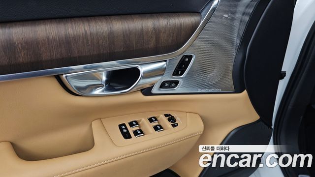 Volvo S90 B6 AWD Inscription 2021 — фото 19