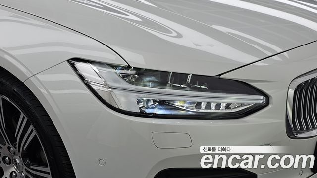 Volvo S90 B6 AWD Inscription 2021 — фото 22