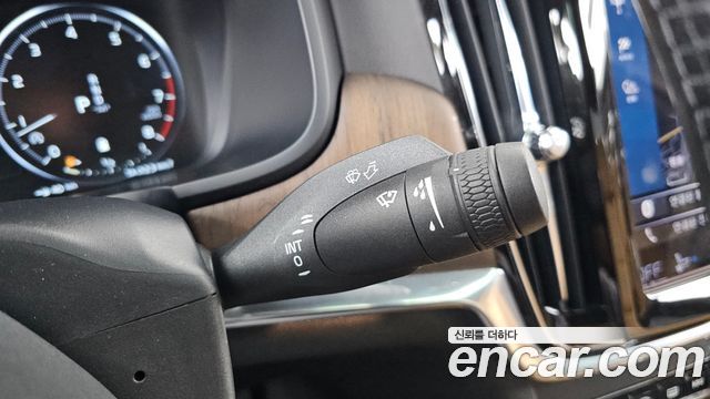 Volvo S90 B6 AWD Inscription 2021 — фото 29