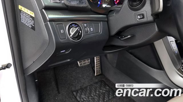 Hyundai i40 Saloon 1.7 VGT D SPEC 2016 — фото 17