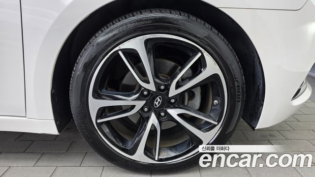 Hyundai i40 Saloon 1.7 VGT D SPEC 2016 — фото 21