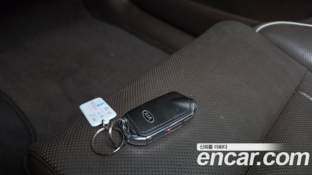 Kia K9 3.8 GDI AWD Grand Platinum 2019 — фото 16
