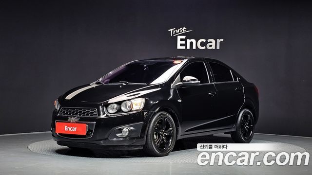 Chevrolet Aveo Sedan 1.4 Turbo Perfect black