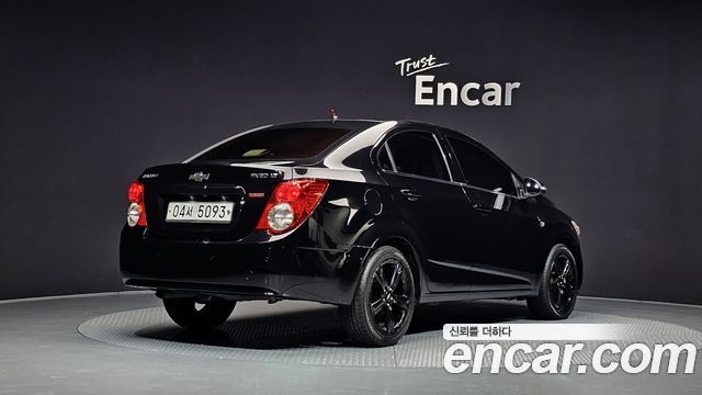 Chevrolet Aveo Sedan 1.4 Turbo Perfect black 2016 — фото 2