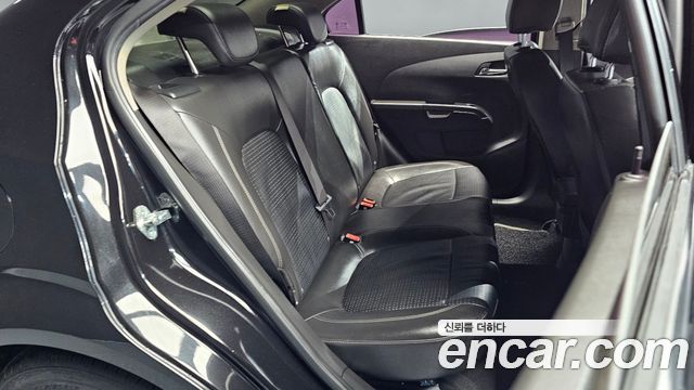 Chevrolet Aveo Sedan 1.4 Turbo Perfect black 2016 — фото 11