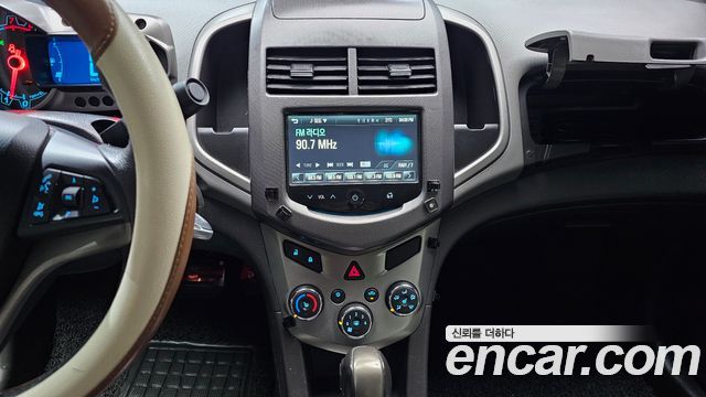 Chevrolet Aveo Sedan 1.4 Turbo Perfect black 2016 — фото 14