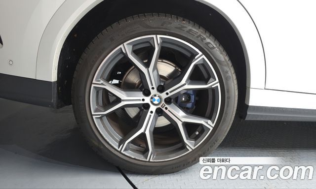 BMW X6 (G06) xDrive40i M Sport 2022 — фото 5