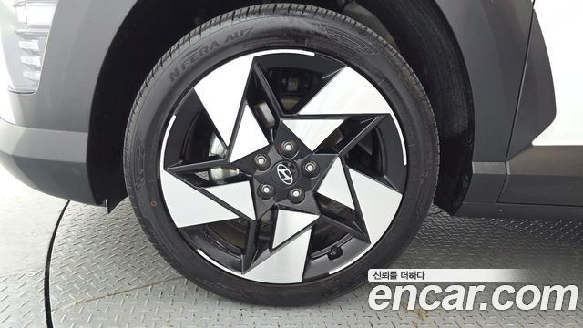 Hyundai Kona (SX2) Gasoline 1.6 Turbo 2WD Inspiration 2023 — фото 5