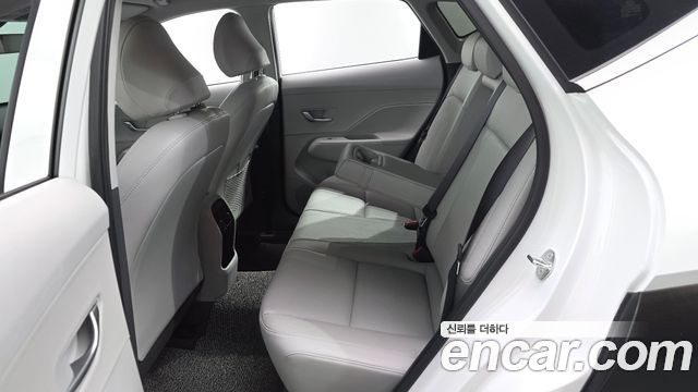 Hyundai Kona (SX2) Gasoline 1.6 Turbo 2WD Inspiration 2023 — фото 12