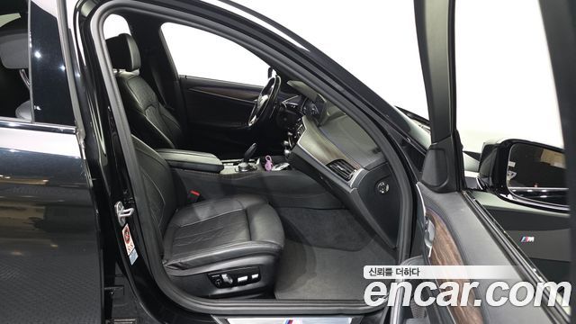 BMW 5 Series (G30) 520d M Sport Package Plus 2017 — фото 11