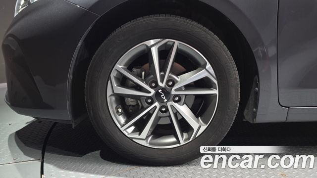 Kia K3 (II) 1.6 Prestige 2023 — фото 5