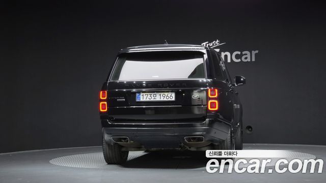 Land Rover Range Rover (IV) 4.4 SDV8 Vogue SE DIESEL 2018 — фото 4