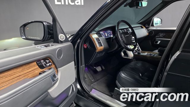 Land Rover Range Rover (IV) 4.4 SDV8 Vogue SE DIESEL 2018 — фото 10
