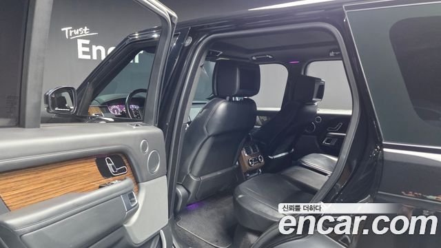 Land Rover Range Rover (IV) 4.4 SDV8 Vogue SE DIESEL 2018 — фото 26
