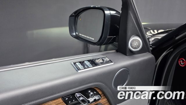 Land Rover Range Rover (IV) 4.4 SDV8 Vogue SE DIESEL 2018 — фото 34