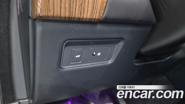 Land Rover Range Rover (IV) 4.4 SDV8 Vogue SE DIESEL 2018 — фото 37