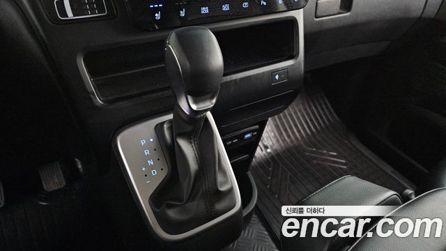 Hyundai Staria 4WD Tourer 9-Seater Modern 2023 — фото 9