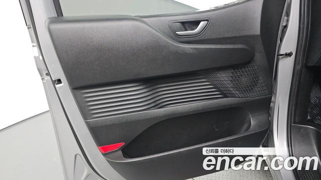 Hyundai Staria 4WD Tourer 9-Seater Modern 2023 — фото 25