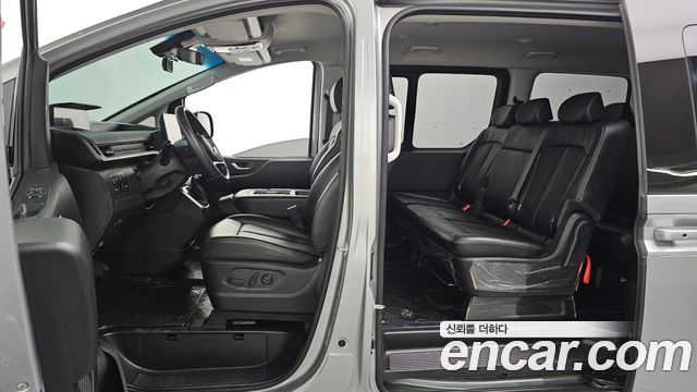 Hyundai Staria 4WD Tourer 9-Seater Modern 2023 — фото 26