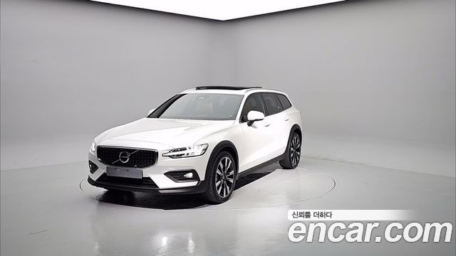 Volvo V60 Cross Country (II) B5 Ultimate AWD