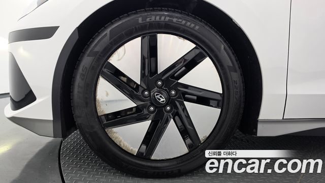 Hyundai Ioniq 6 Long Range Exclusive 2023 — фото 5