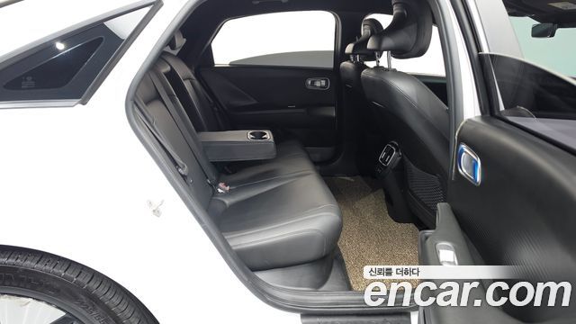 Hyundai Ioniq 6 Long Range Exclusive 2023 — фото 12