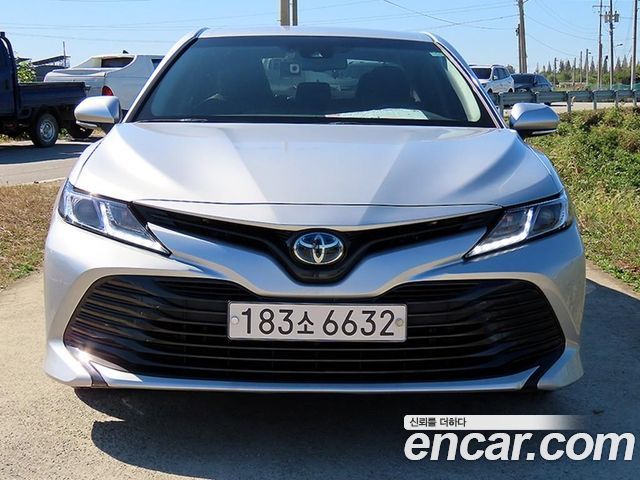 Toyota Camry (XV70) 2.5 LE Hybrid 2021 — фото 2