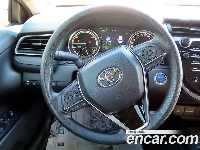 Toyota Camry (XV70) 2.5 LE Hybrid 2021 — фото 7