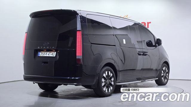 Hyundai Staria HEV 1.6 Lounge 7-Seater Inspiration 2025 — фото 2