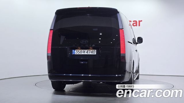 Hyundai Staria HEV 1.6 Lounge 7-Seater Inspiration 2025 — фото 4