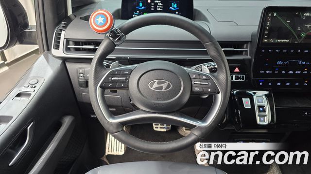 Hyundai Staria HEV 1.6 Lounge 7-Seater Inspiration 2025 — фото 13