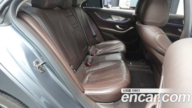 Mercedes-Benz CLS-Class (C257) CLS300d AMG Line 2019 — фото 11