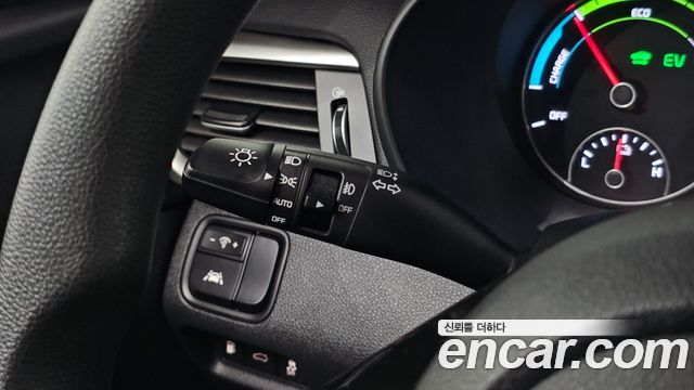 Kia K5 Hybrid (II) Prestige 2020 — фото 29