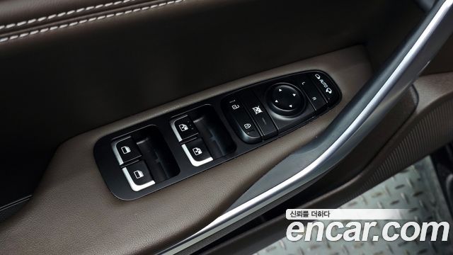 Kia Stinger 2.0 Turbo 2WD Platinum 2019 — фото 15