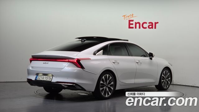 Kia K8 2.5 Gasoline 2WD Signature 2022 — фото 2