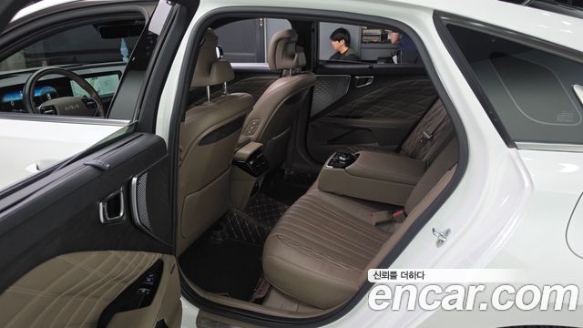 Kia K8 2.5 Gasoline 2WD Signature 2022 — фото 11