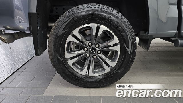 Chevrolet Real New Colorado 3.6 Z71-X 4WD 2022 — фото 5