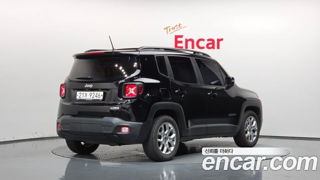 Jeep Renegade 2.4 Longitude High 2017 — фото 2