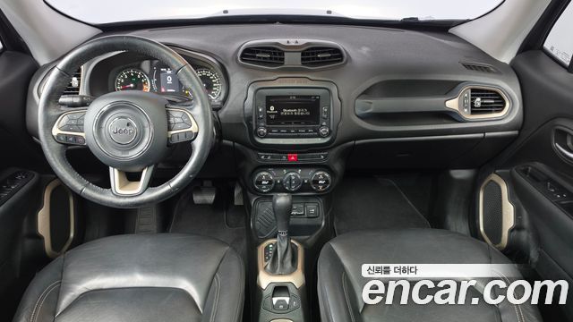 Jeep Renegade 2.4 Longitude High 2017 — фото 7