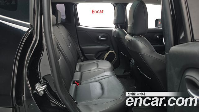 Jeep Renegade 2.4 Longitude High 2017 — фото 11