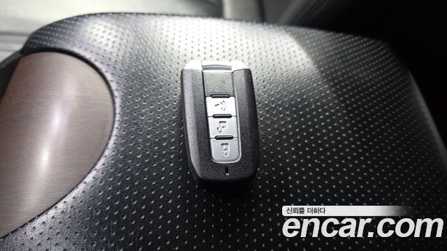 KG Mobility (SsangYong) Rexton W 2.0 4WD RX7 Luxury 2014 — фото 34