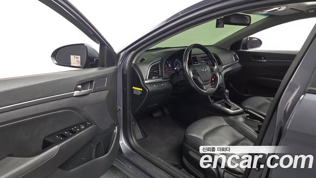 Hyundai Avante (AD) 1.6 e-VGT SMART 2018 — фото 10