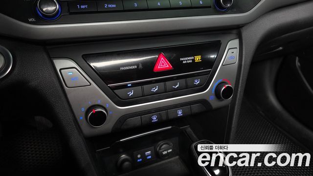 Hyundai Avante (AD) 1.6 e-VGT SMART 2018 — фото 15