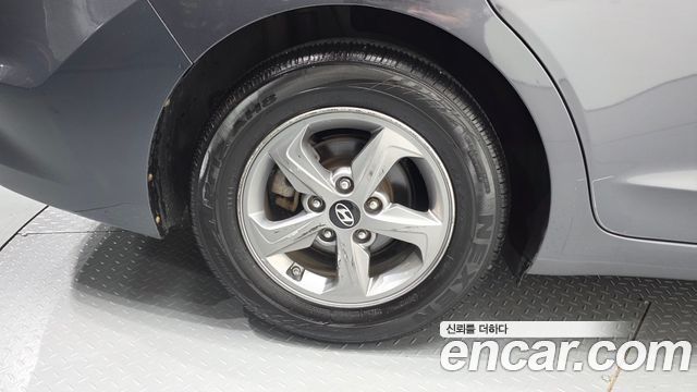 Hyundai Avante (AD) 1.6 e-VGT SMART 2018 — фото 21