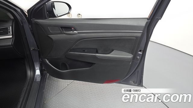 Hyundai Avante (AD) 1.6 e-VGT SMART 2018 — фото 24