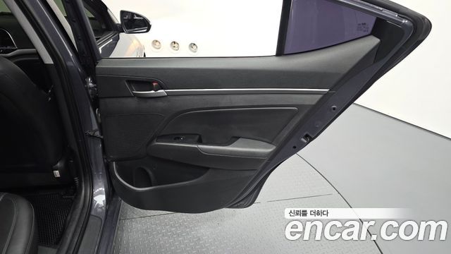 Hyundai Avante (AD) 1.6 e-VGT SMART 2018 — фото 25