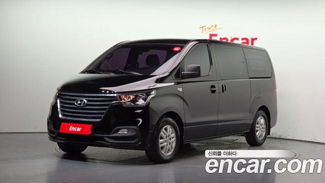 Hyundai Grand Starex Van 5-Seater Modern