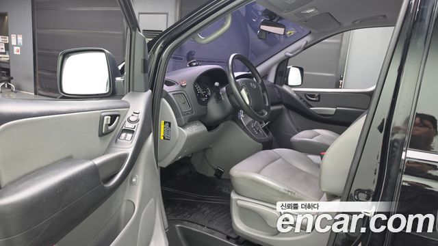 Hyundai Grand Starex Van 5-Seater Modern 2020 — фото 10