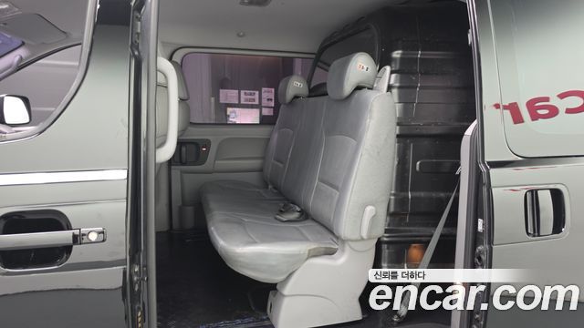 Hyundai Grand Starex Van 5-Seater Modern 2020 — фото 11