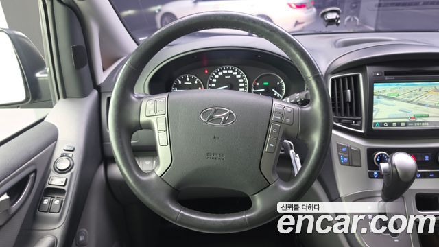 Hyundai Grand Starex Van 5-Seater Modern 2020 — фото 13